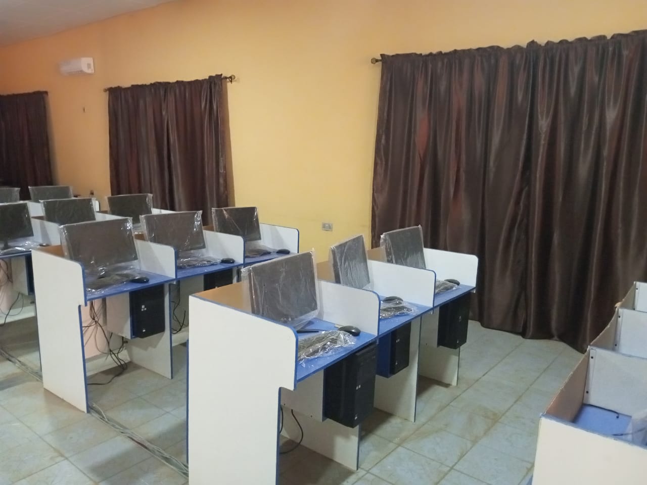 Digital Language Laboratory